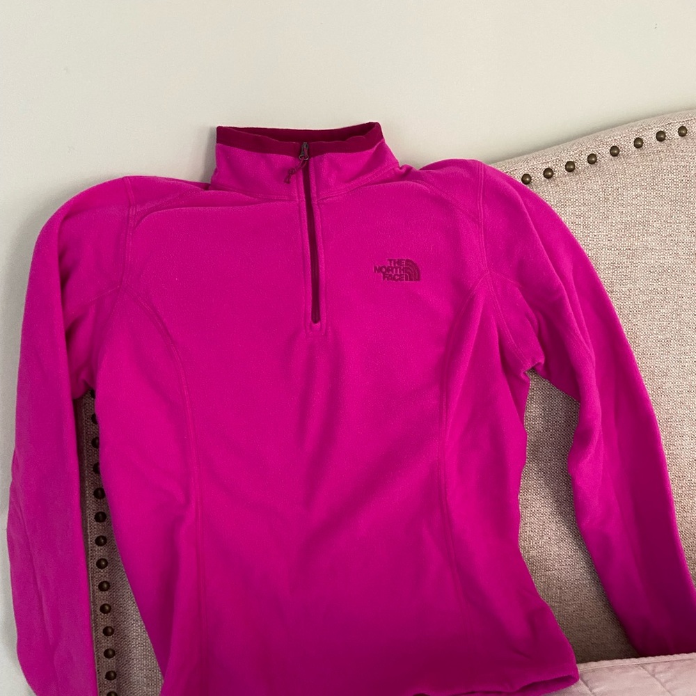 The North Face pullover. No hood.